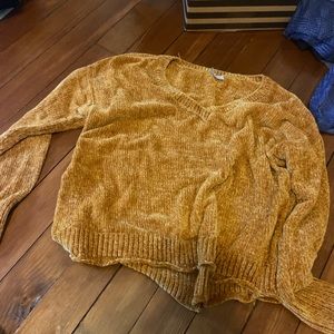 Mustard yellow cropped sweater. Size L